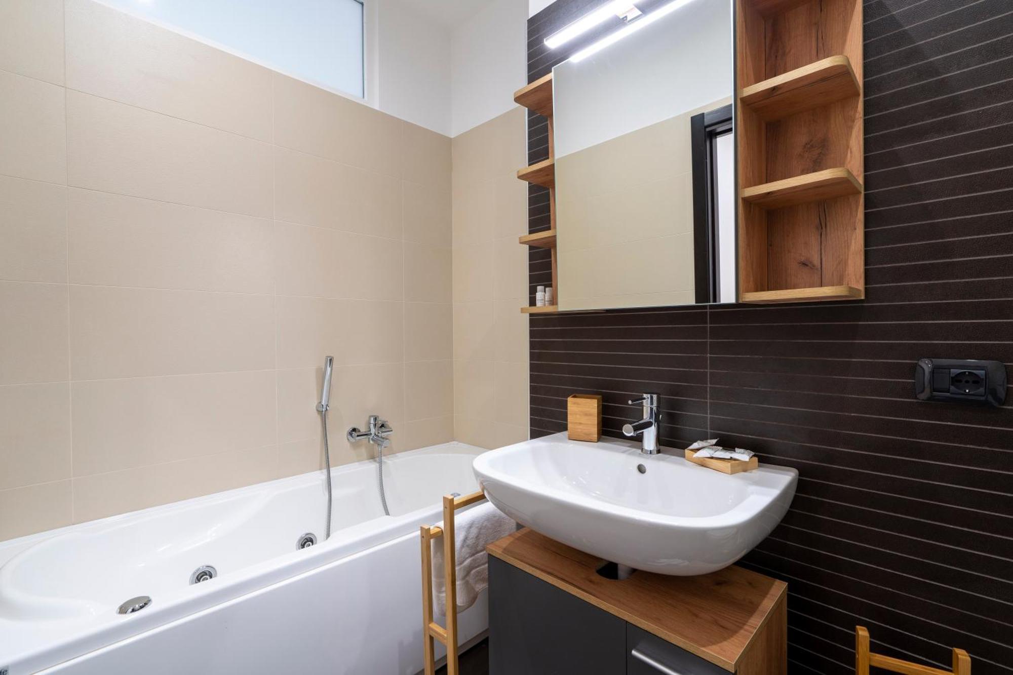 Boscoincitta Apt With Garage And Whirlpool Tub باري المظهر الخارجي الصورة